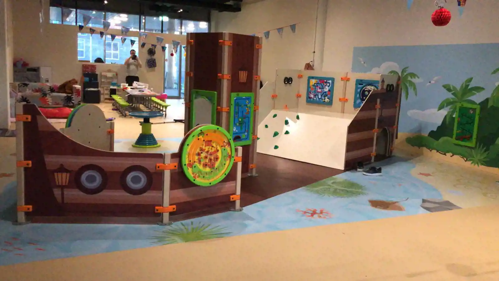 F936537d Afb6 470B Bc20 C4e26c33d389